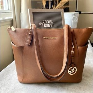 *SOLD*Michael Kors Purse Jet Set East West Top Zip Tote